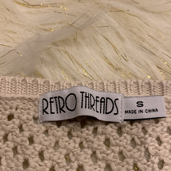 Retro Threads Beige Crochet Sweater Women’s Small - Picture 4 of 5